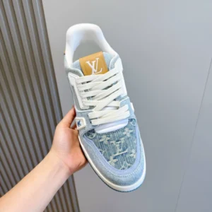 LV Trainer Sneaker - RLS197