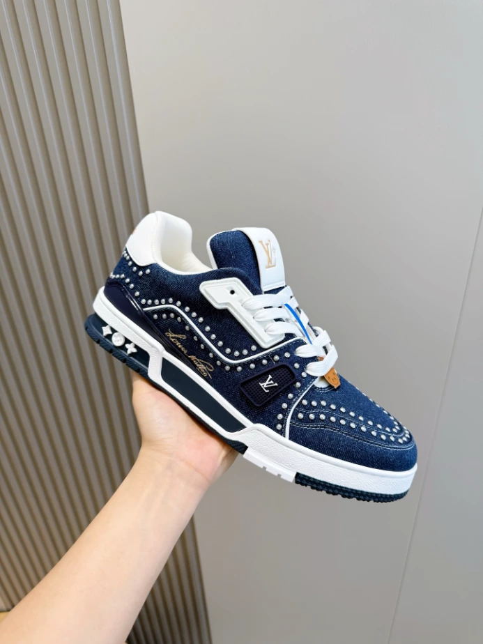 LV Trainer Sneaker - RLS198
