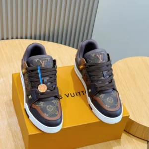 LV Trainer Sneaker - RLS199