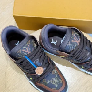 LV Trainer Sneaker - RLS199