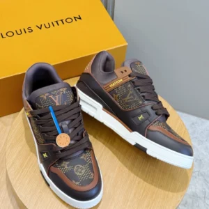LV Trainer Sneaker - RLS199