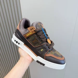 LV Trainer Sneaker - RLS199