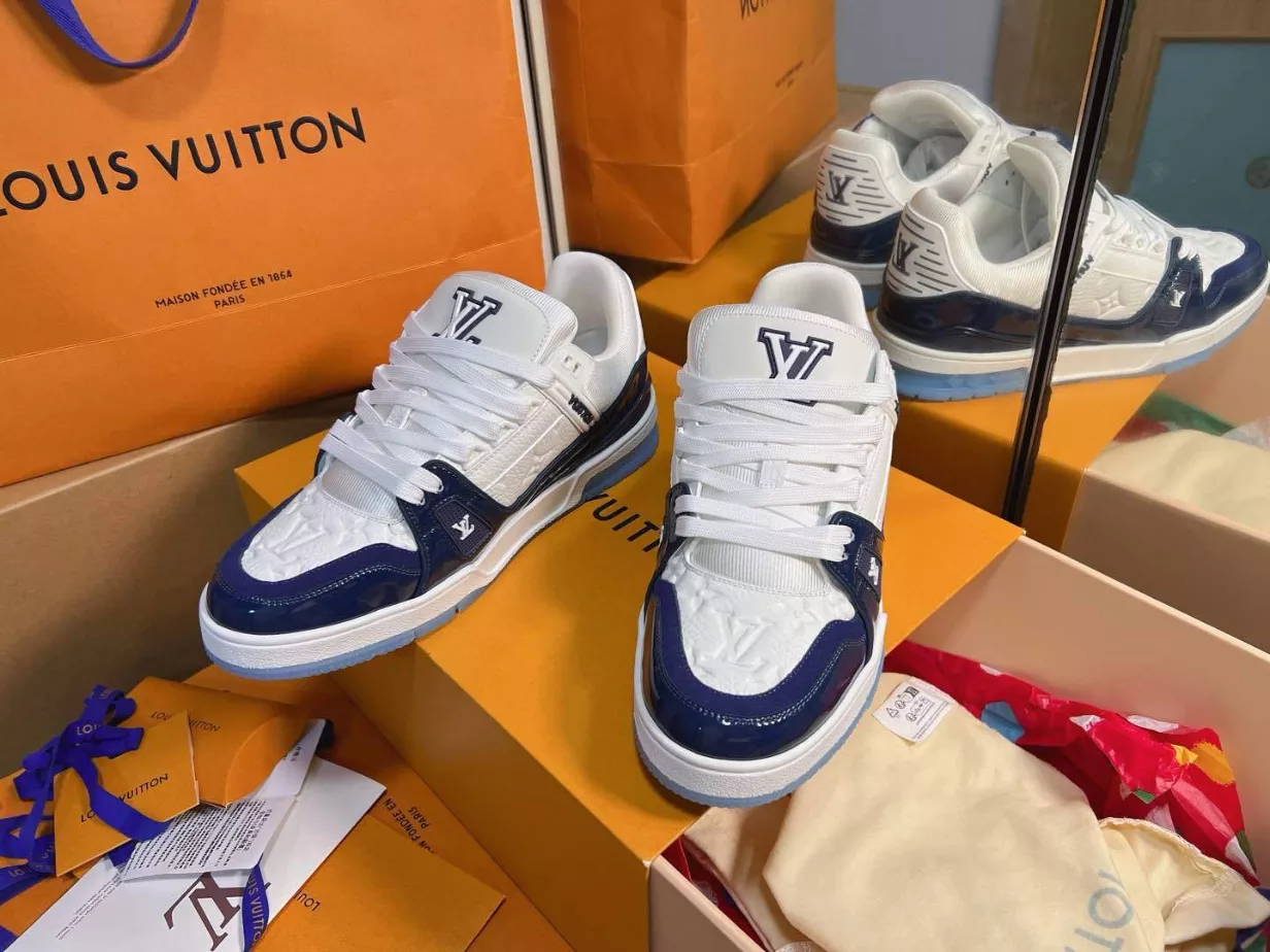 LV Trainer Sneaker - RLS200