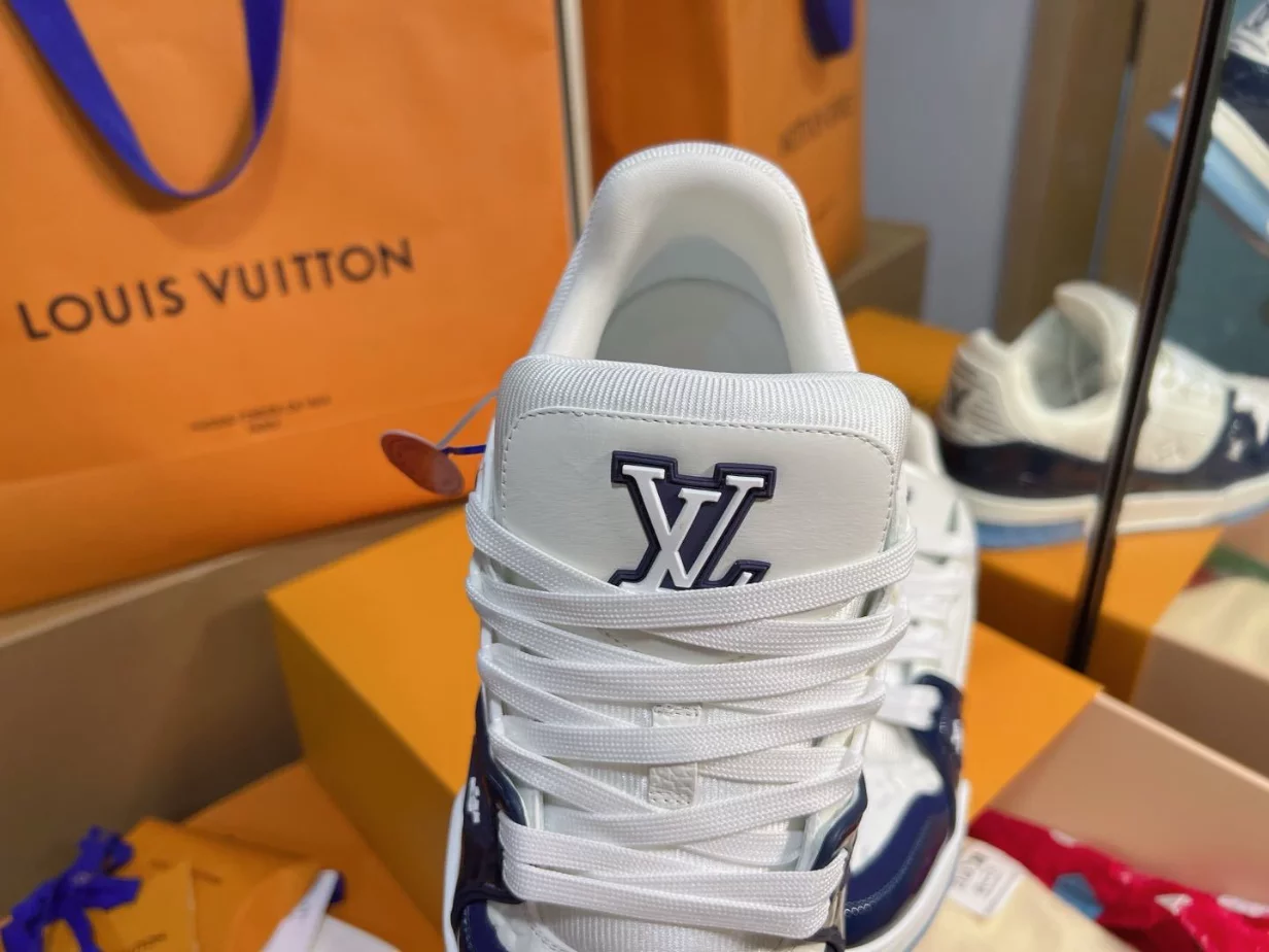 LV Trainer Sneaker - RLS200