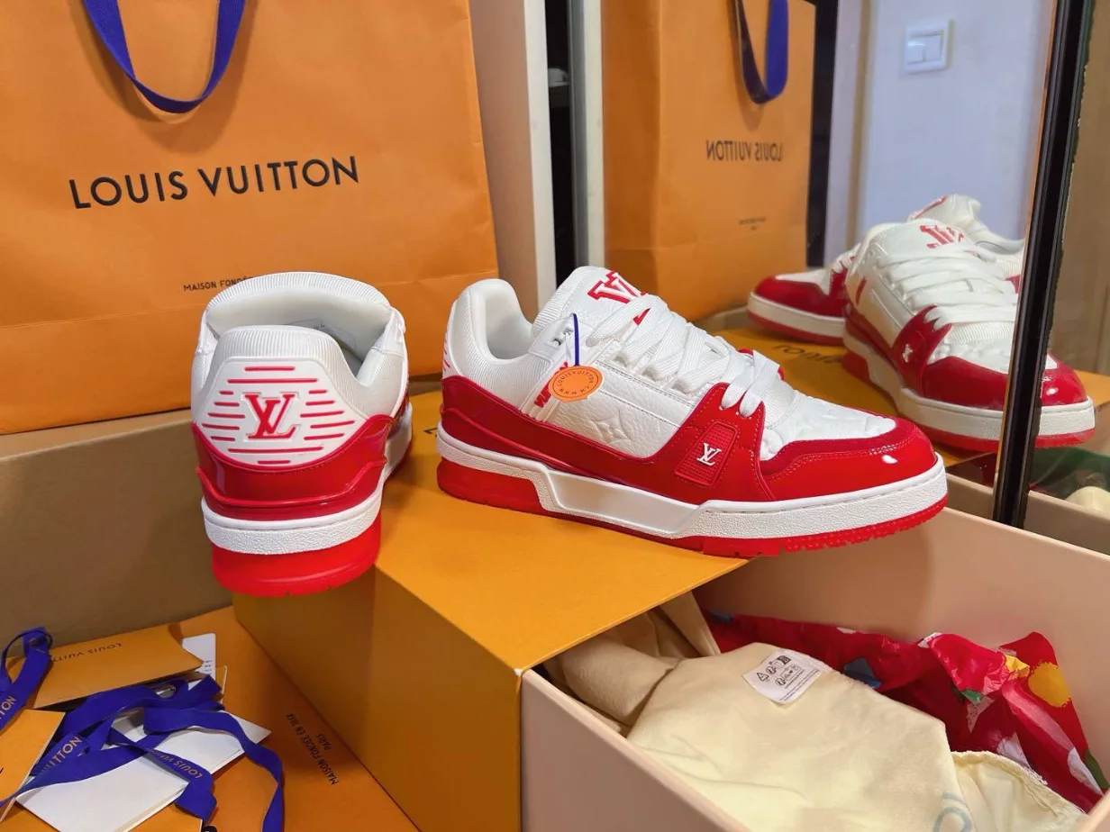 LV Trainer Sneaker - RLS201
