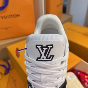 LV Trainer Sneaker - RLS202