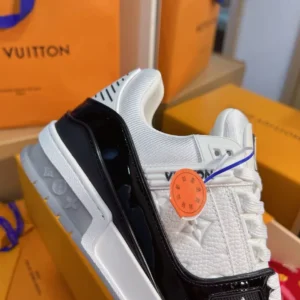 LV Trainer Sneaker - RLS202