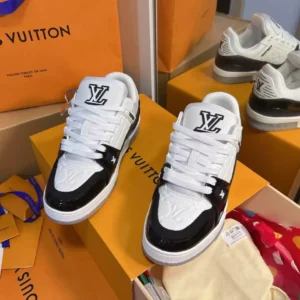 LV Trainer Sneaker - RLS202