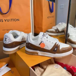 LV Trainer Sneaker - RLS203
