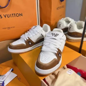 LV Trainer Sneaker - RLS203