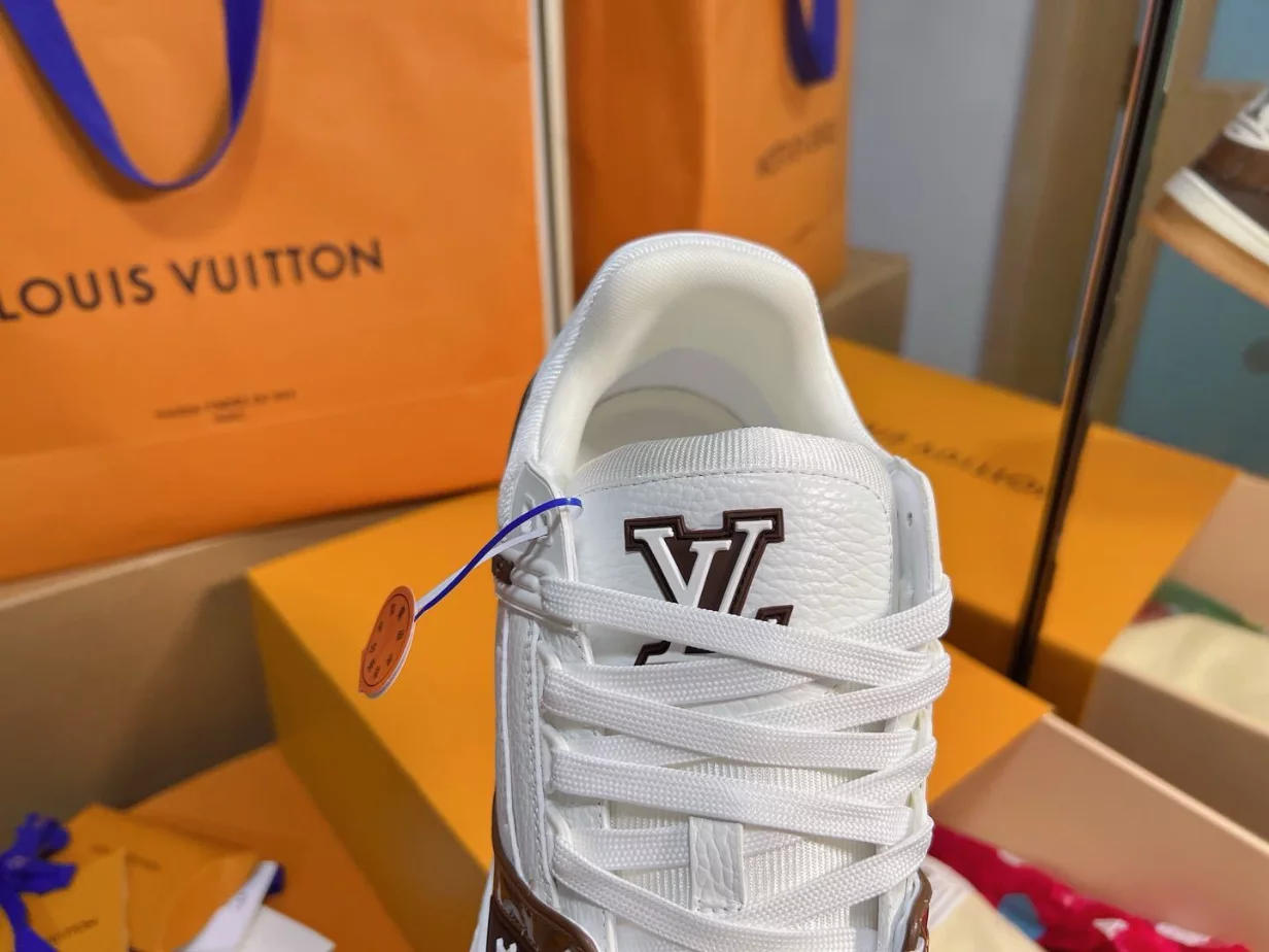 LV Trainer Sneaker - RLS203