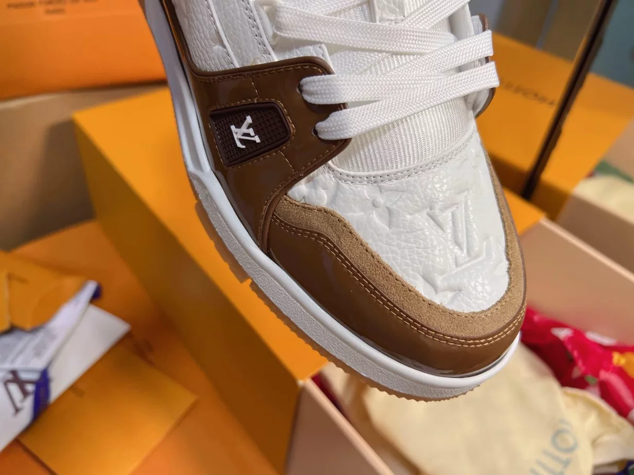 LV Trainer Sneaker - RLS203