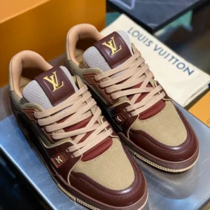 LV Trainer Sneaker - RLS204