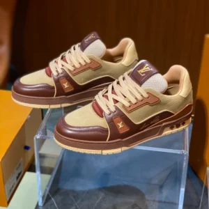LV Trainer Sneaker - RLS204