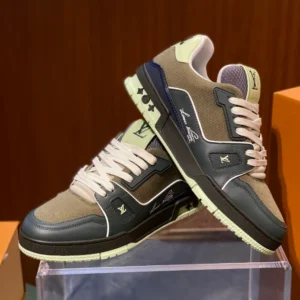 LV Trainer Sneaker - RLS205