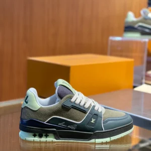 LV Trainer Sneaker - RLS205