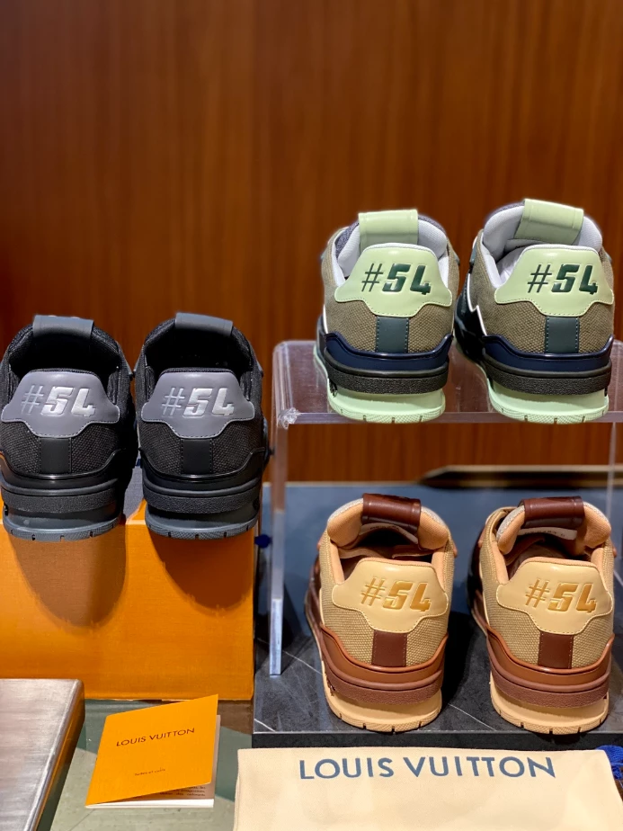 LV Trainer Sneaker - RLS205