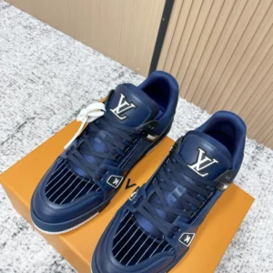 LV Trainer Sneaker - RLS211