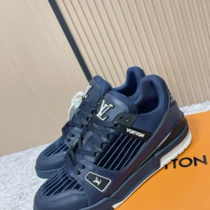 LV Trainer Sneaker - RLS211