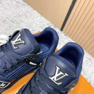 LV Trainer Sneaker - RLS211