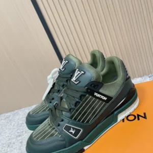 LV Trainer Sneaker - RLS213