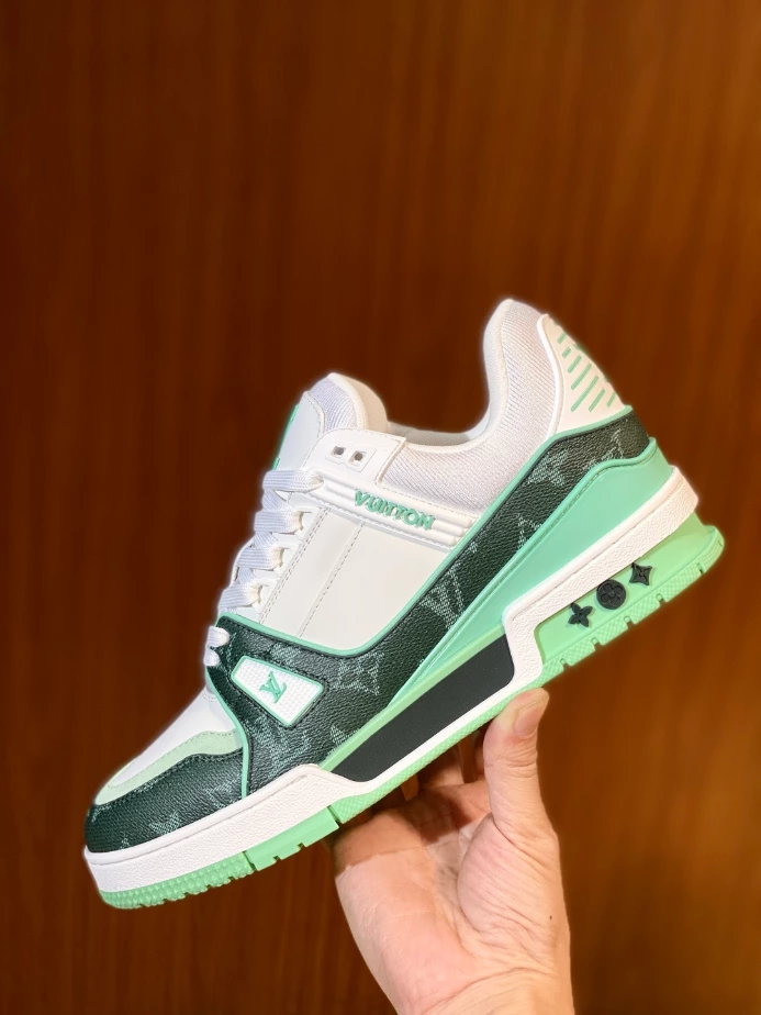 LV Trainer Sneaker - RLS215
