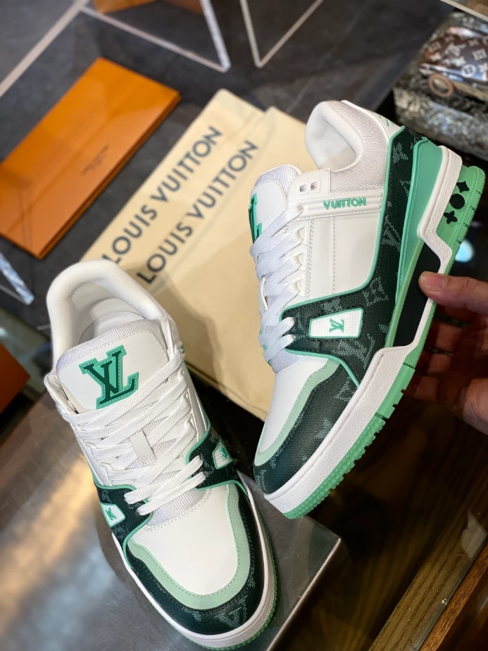 LV Trainer Sneaker - RLS215