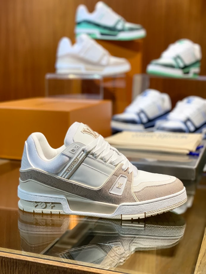 LV Trainer Sneaker - RLS216