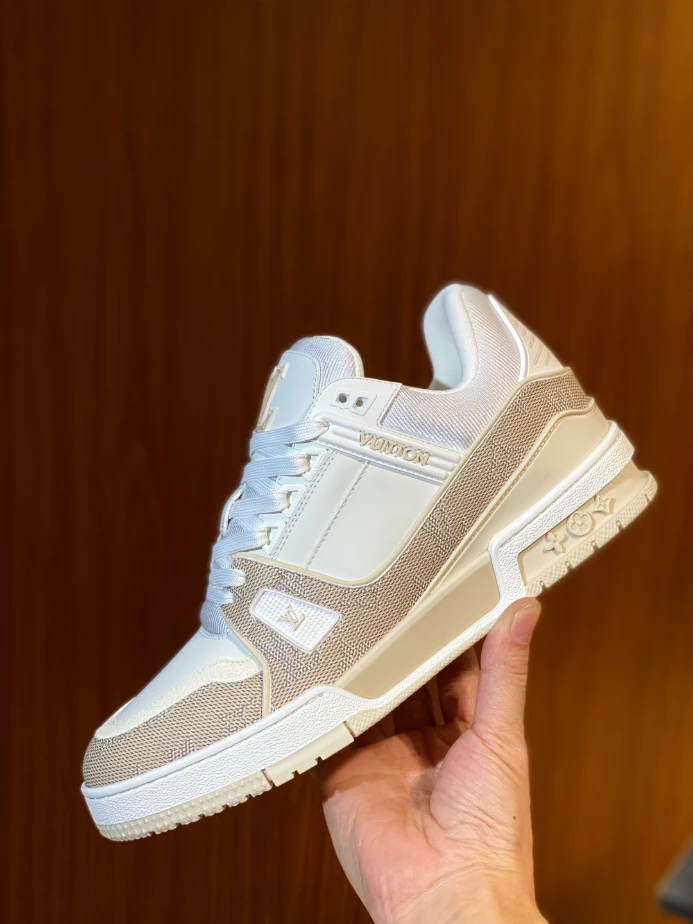 LV Trainer Sneaker - RLS216