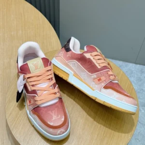 LV Trainer Sneaker - RLS218