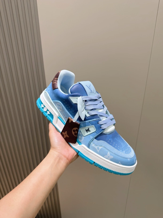 LV Trainer Sneaker - RLS219