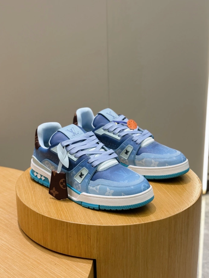 LV Trainer Sneaker - RLS219