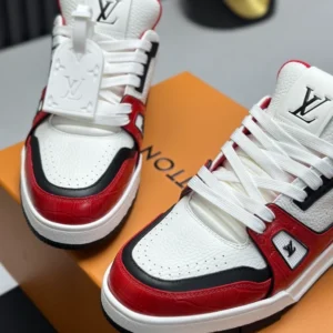 LV Trainer Sneaker - RLS220