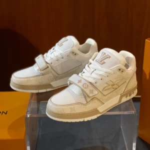 LV Trainer Sneaker - RLS221