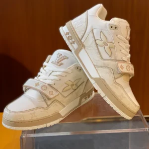 LV Trainer Sneaker - RLS221