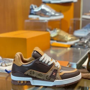 LV Trainer Sneaker - RLS224