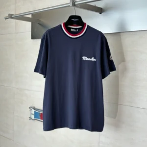 Moncler Logo Cotton T-shirt in Blue - MRT04
