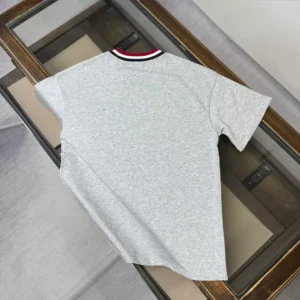 Moncler Logo Cotton T-shirt in Gray