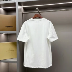 Moncler Logo-Patch T-shirt - MRT11