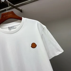 Moncler Logo-Patch T-shirt - MRT11