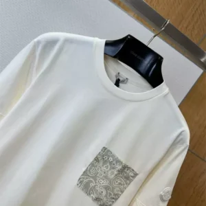 Moncler Paisley Print Cotton T-Shirt - MRT07