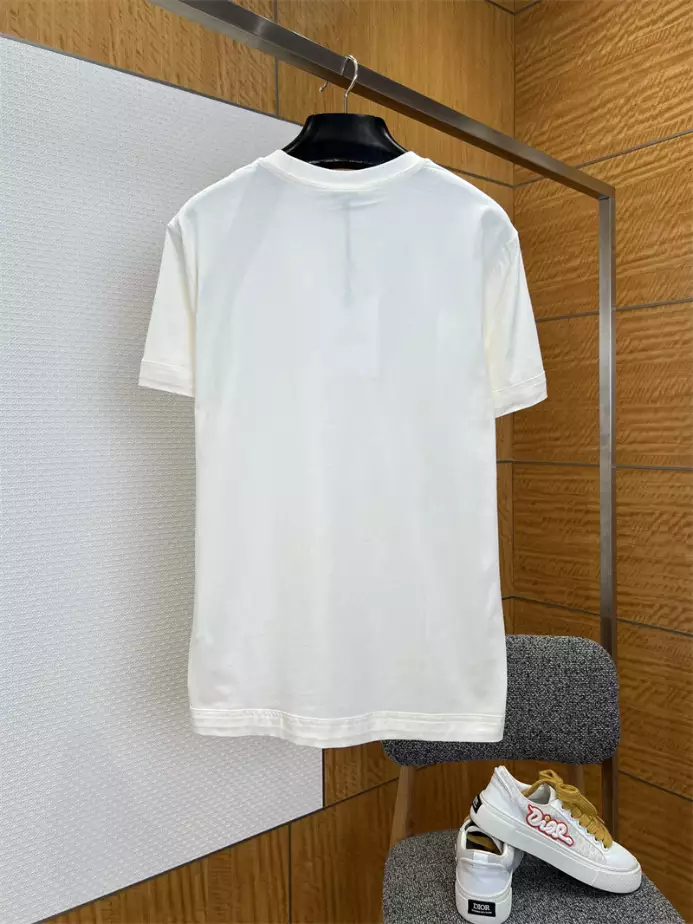 Moncler Paisley Print Cotton T-Shirt - MRT07